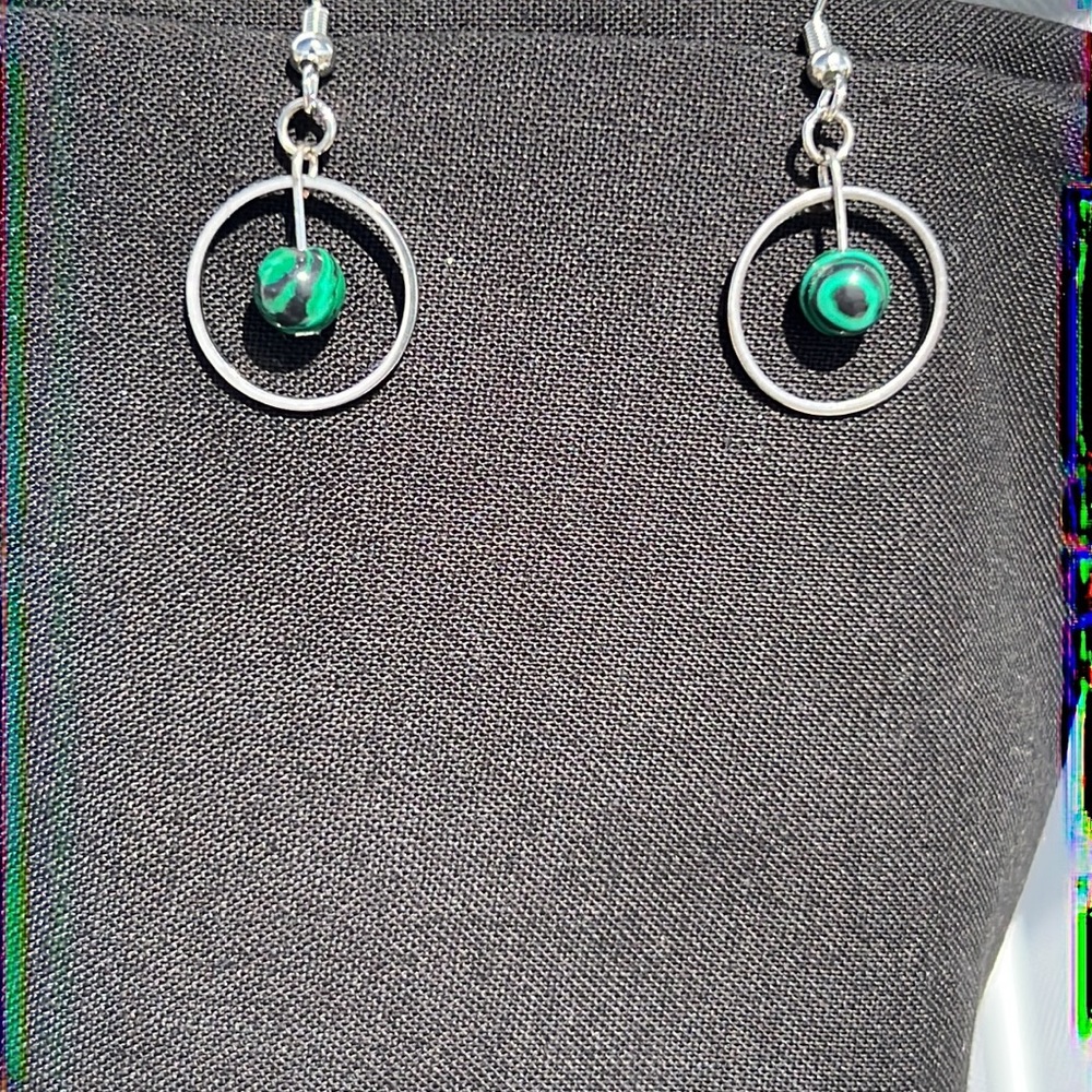 21082 Malachite (green) earrings